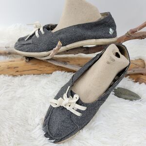 Reef girls deckhand gray wool boat shoes sneakers